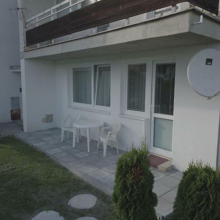 Apartman Choc Lucky Exterior photo